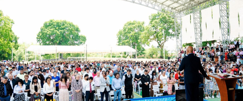 “Porque allí envía Jehová bendición y vida eterna”